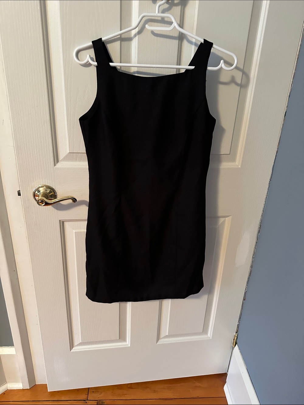 Classic Black Sleeveless Shift Dress